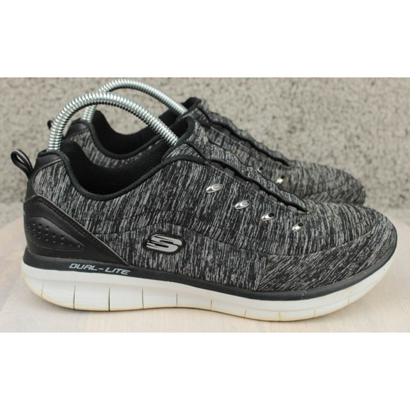 Skechers Relaxed Fit Memory Foam Sneaker Women 9 Black Gray Knit Slip On Comfort - Picture 1 of 8